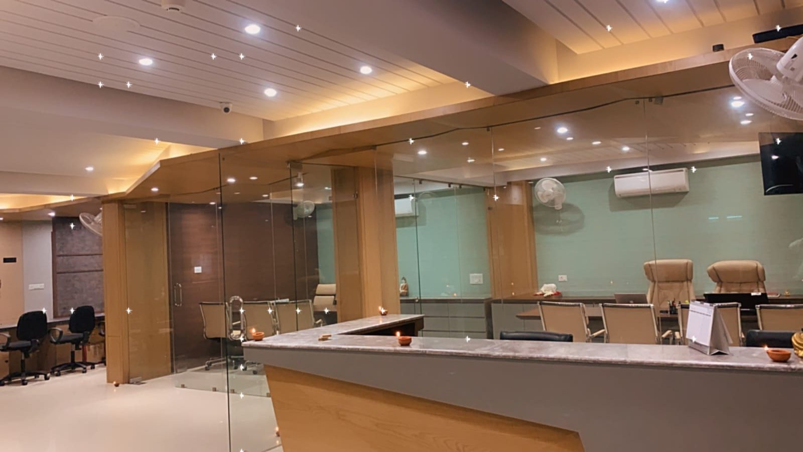Executive cabin and office glass partitions